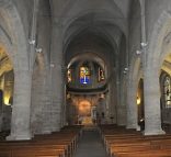 La nef de l'église Saint-Romain à Sèvres