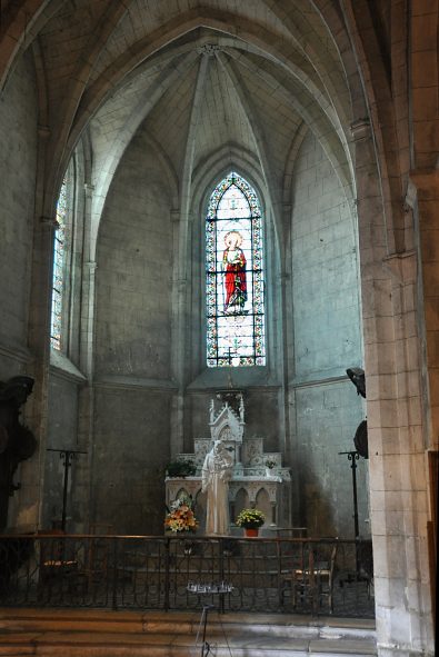Chapelle nord dédiée à Saint Maur.