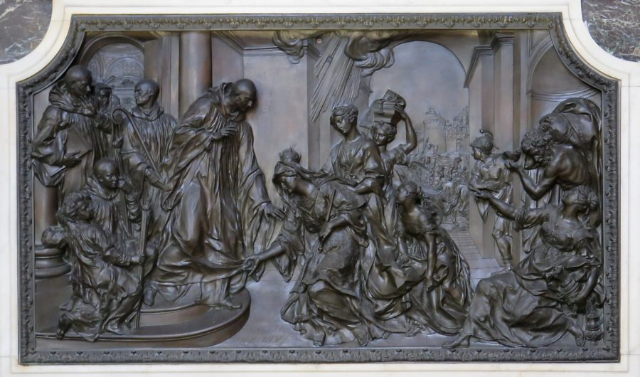 Sainte Adlaïde quittant saint Odilon, bas–relief en bronže de Lambert–Sigisbert Adam (vers 1737–1742)