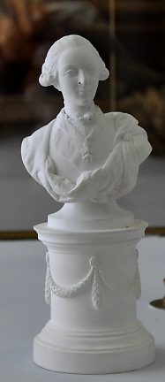 Buste de Charles–Alexandre de Lorraine (1712–1780) par Paul–Louis Cyfflé (1724–1806), Manufacture de Lunéville, vers 1744–1745, Terre de Lorraine