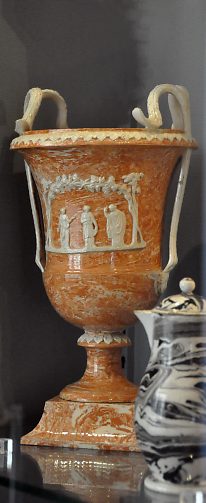 Urne en faïence marbrée, Manufacture de Gérardmer, vers 1800–1810
