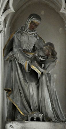 Statues de sainte Anne et de Marie sur l'autel