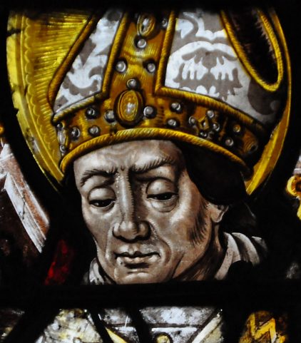 Baie 15 : Saint évêque, détail (époque  Renaissance)