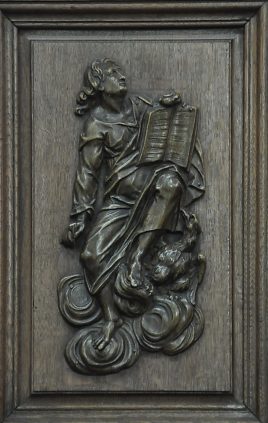 Bas-relief de saint Jean sur la cuve de la chaire