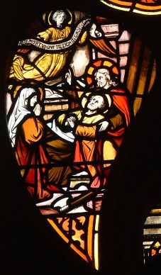 Vitrail de saint Joseph : La Mort de Joseph dans le tympan (1946)