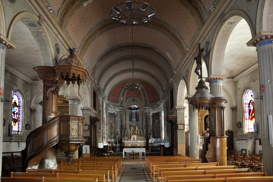 Vue d'ensemble de la nef de Saint-Vivien
