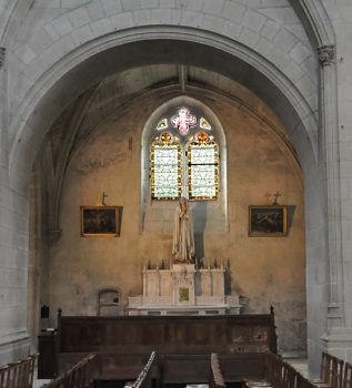 Chapelle latrale droite vue depuis la nef