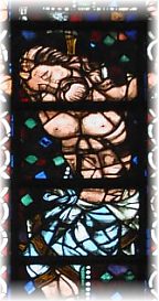 La Crucifixion, verrière axiale dans les grandes fenêtres du chœur