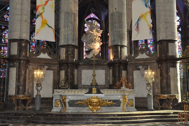 Le maître-autel a été inauguré en 1758