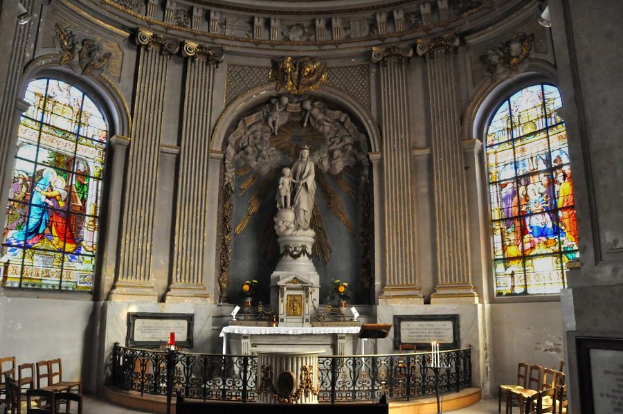 Chapelle de la Vierge (axiale) ddie  Notre-Dame-des-Malades.