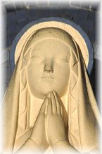 Statue de la Vierge par Henri Rousseau, partiel