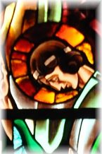 L'archange Gabriel dans l'Annonciation, vitrail de Charles Mauméjean