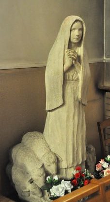 Statue de sainte Geneviève
