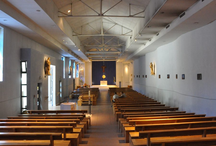 Vue d'ensemble de l'église Notre-Dame-de-Nazareth