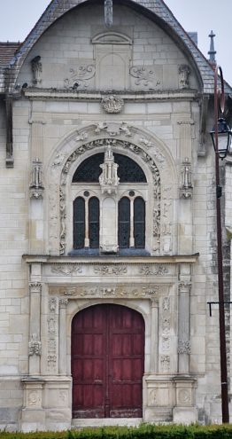 Le portail sud de la façade
