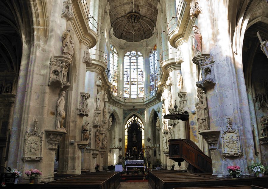 La nef de Saint-Pantaléon