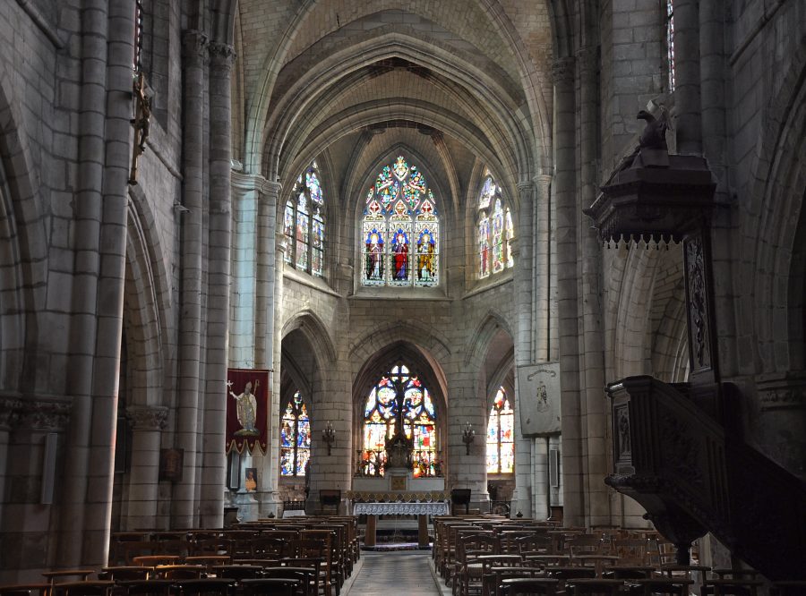 Vue d'ensemble de l'église Saint-Rémi