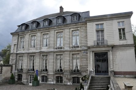 La façade de l'hôtel d'Hocqueville qui abrite le musée de la Céramique de Rouen