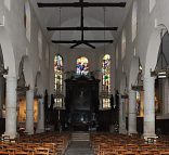 La nef de l'glise Saint-tienne