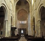 La nef de l'église Notre-Dame de la Charité-sur-Loire