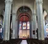 La nef de l'église Saint-Hilaire