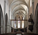 La nef de la collégiale Saint-Hippolyte à Poligny