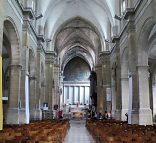 La nef de l'église Saint-Maurice à Reims La nef de l'église Saint-Maurice à Reims