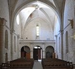 La nef et la façade de l'église Saint-Pallais