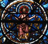 Le Christ Juge dans un vitrail du XIIIe siècle