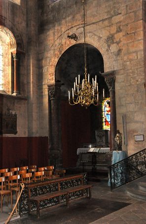 Croisillon nord du transept : l'entrée dans l'absidiole nord