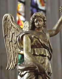 Détail d'un ange sur le maître-autel.