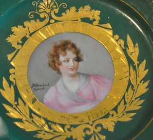 Assiette à personnage, porcelaine de Sèvres (1863)