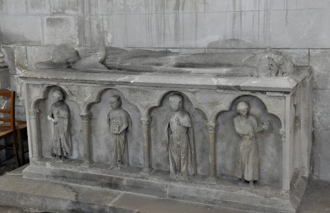 Le tombeau d'Adélaïs, comtesse de Joigny (†1187).