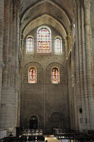La façade du croisillon sud du transept.
