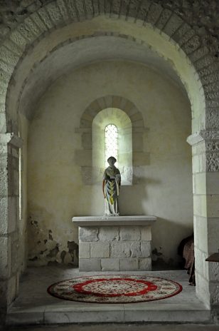 L'absidiole nord et sa statue du XIVe siècle