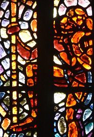 Saint Christophe portant l'Enfant dans le vitrail mosaïque du croisillon nord