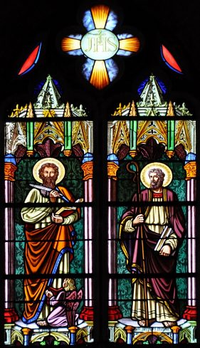 Saint Mathieu et saint Jacques le Mineur dans l'abside