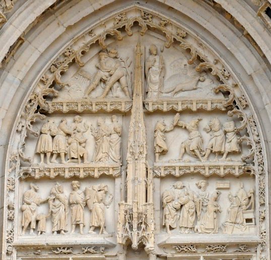 Le tympan du portail Saint–Guillaume illustre des épisodes de la vie de saint Guillaume, archevêque de Bourges.