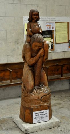 Statue de saint Christophe en cèdre (XXe siècle)