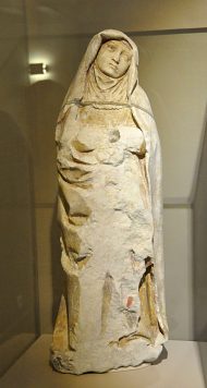 Statue de la Vierge ou d'une sainte femme