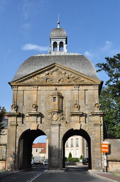 La Porte des Moulins (XVIIe siècle).