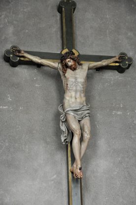 Le Christ en croix