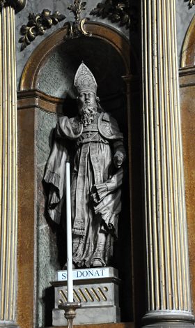 Statue de saint Donat dans sa niche (XVIIIe siècle?)