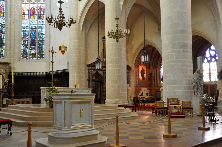 Le chœur de la basilique Notre-Dame de Dole