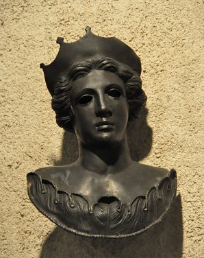 Buste de déesse romaine au diadème