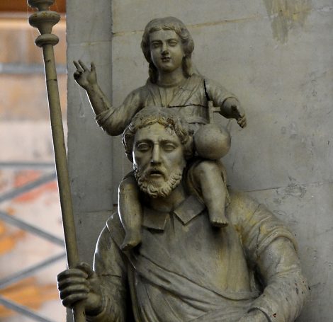 Statue de saint Christophe portant l'Enfant