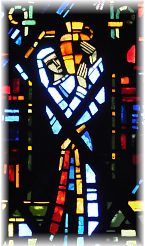 La Vierge au puits, vitrail de Gabriel Loire