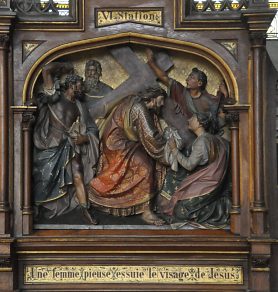 Chemin de croix, station VI, Véronique essuie le visage de Jésus (ébéniste Marggraff de Munich)