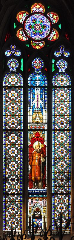 Vitrail : saint Prosper dans la chapelle rayonnante de la bienheureuse Marguerite de Lorraine–Vaudémont