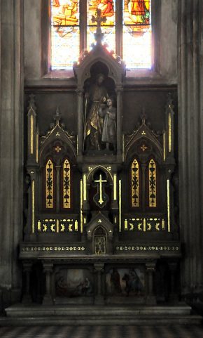 Retable de Saint-Joseph dans la chapelle absidiale gauche